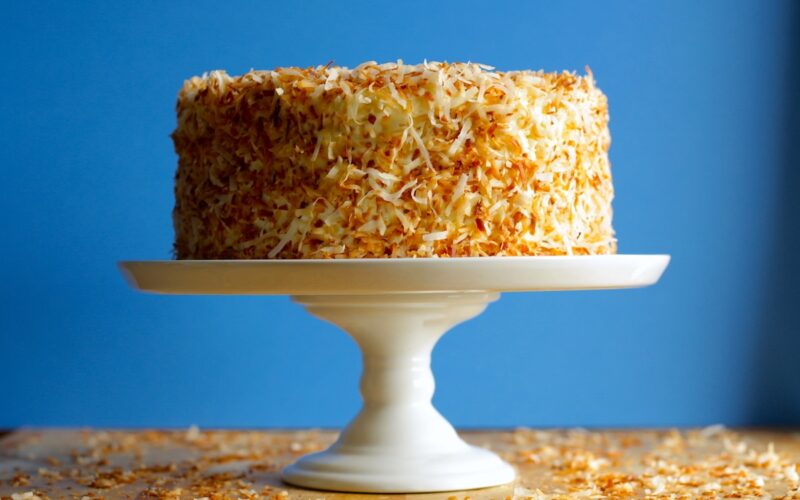 A Full Recipe to Make Coconut Cake with Cream Cheese Frosting