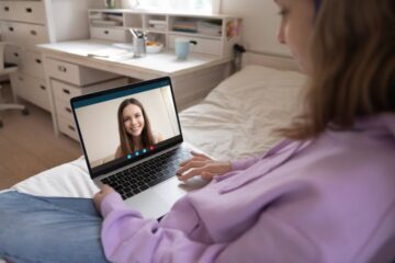 What is the best free video calling app?
